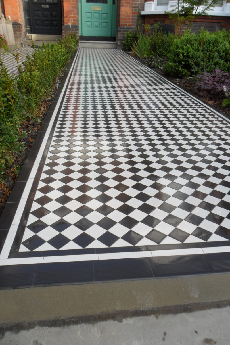 checkerboard floor tile